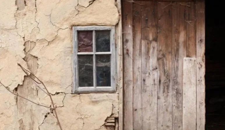 在没有父母的老屋,我只是一个过客